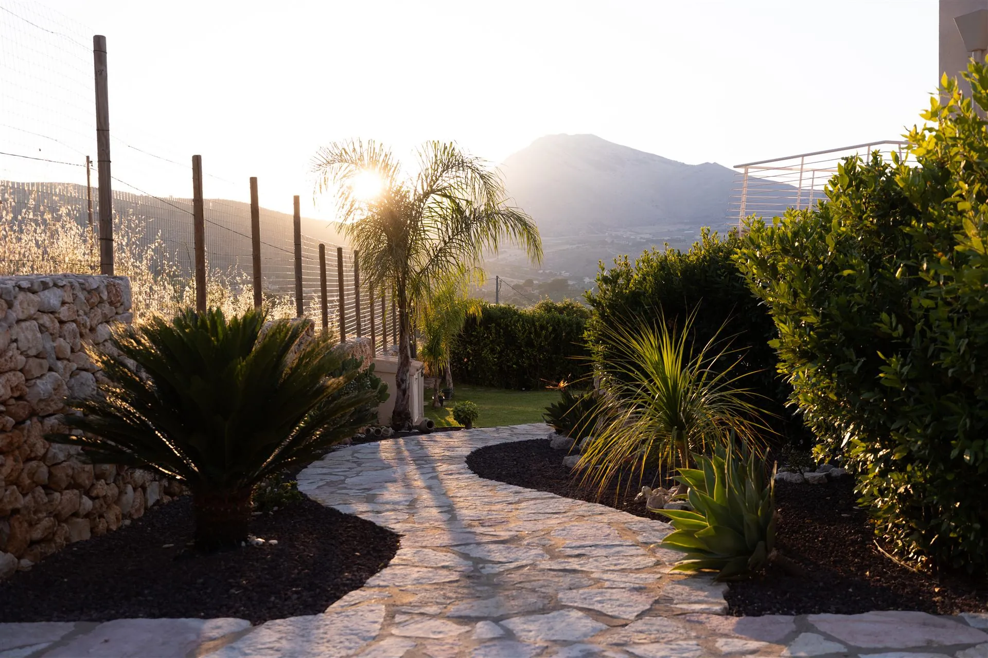 Prato e giardino mediterraneo di Villa Cristina